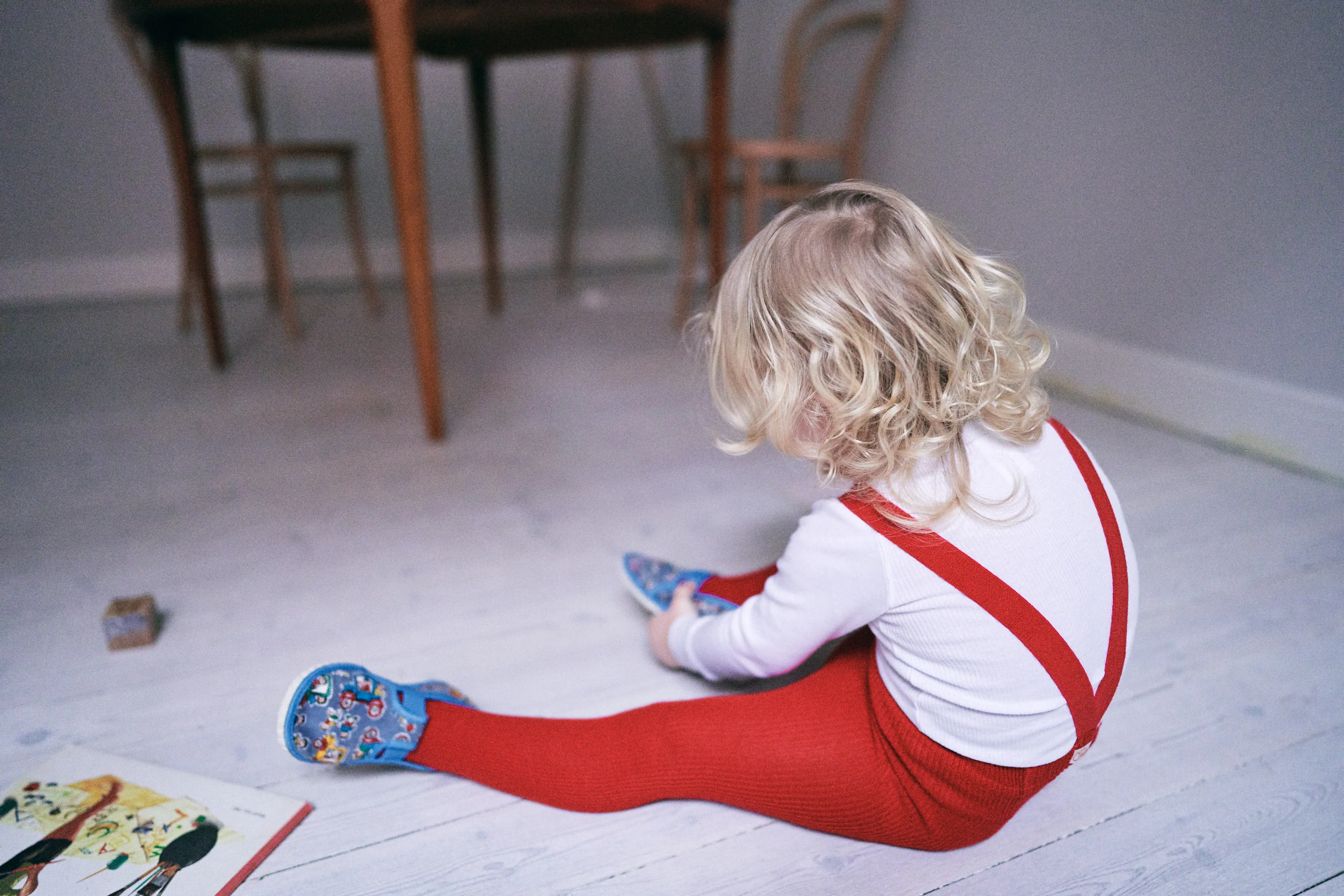 Footed Love Red - Image 3