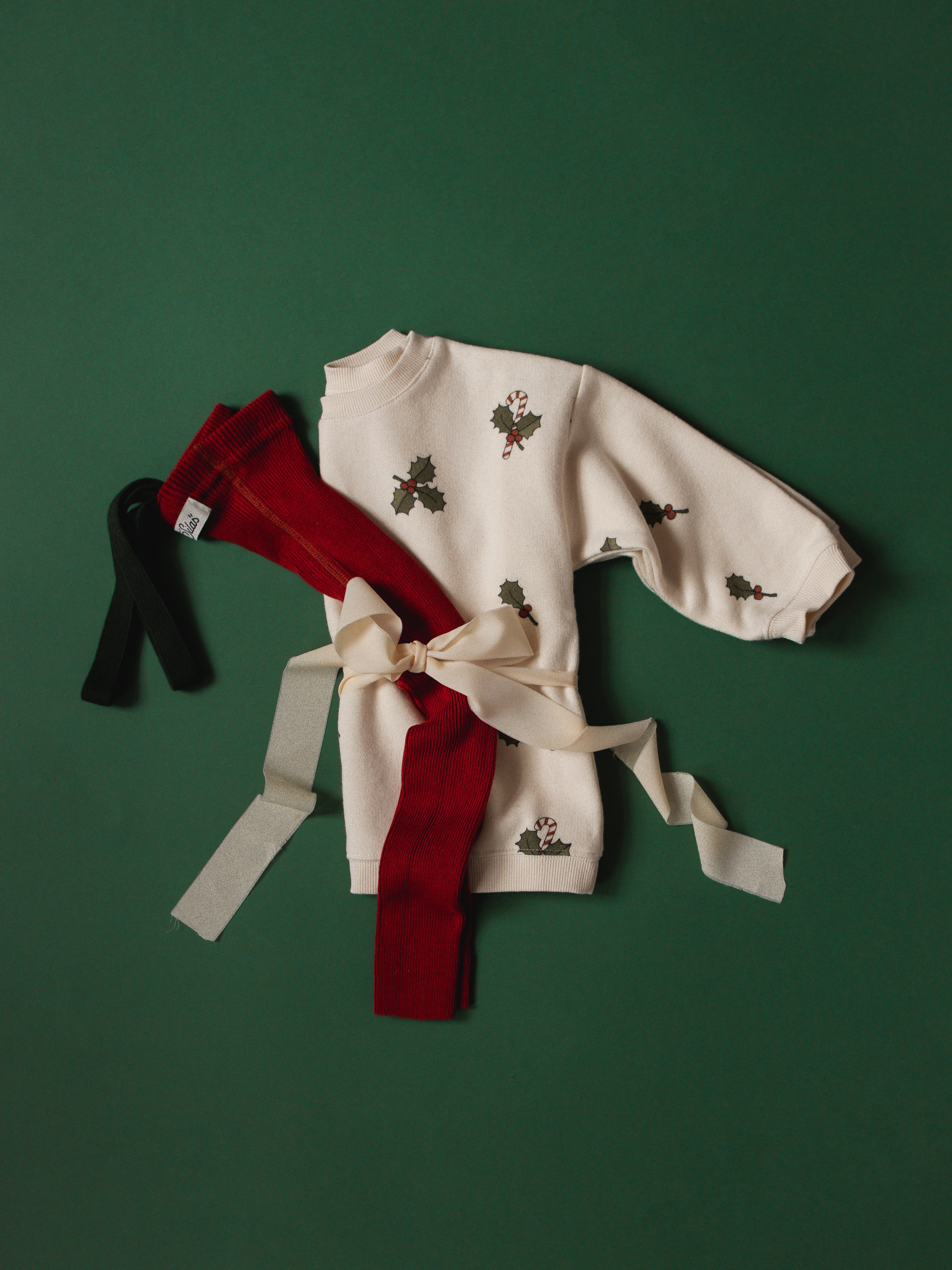 Footless Maple Leaf x Dark Forest Green - Image 6